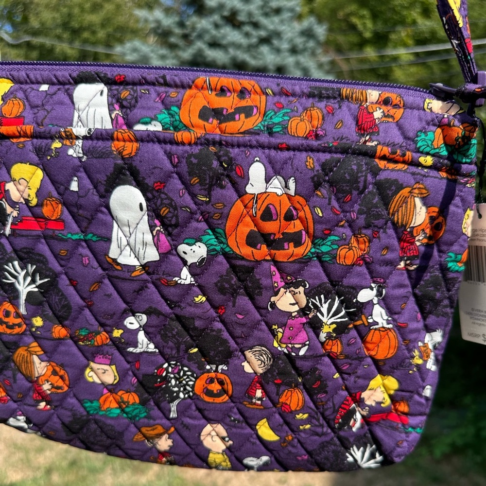 Vera Bradley Peanuts Halloween Large Hipster Crossbody NWT - Picture 3 of 9